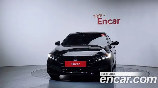 Honda Accord 2018 — фото 3