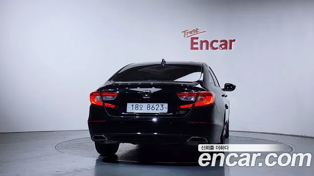 Honda Accord 2018 — фото 4