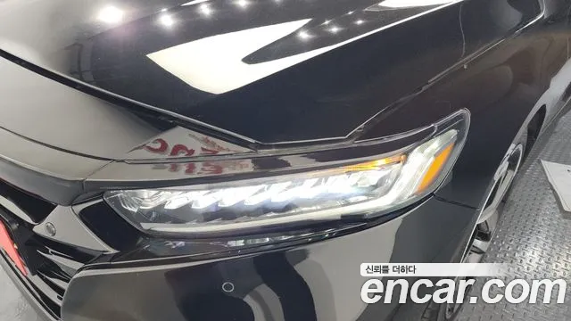 Honda Accord 2018 — фото 8