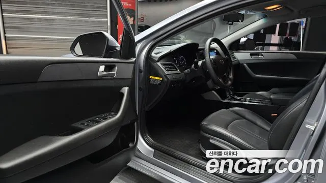 Hyundai Sonata 2016 — фото 13