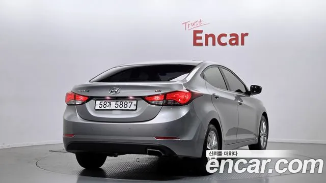 Hyundai AVANTE 2015 — фото 2