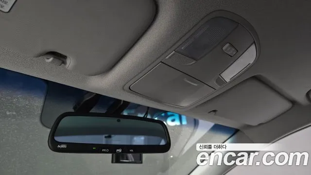 Hyundai AVANTE 2018 — фото 19