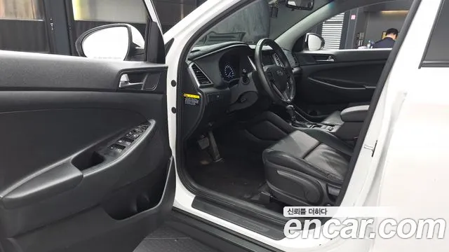Hyundai Tucson 2018 — фото 10