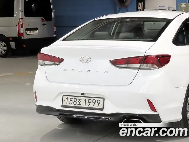 Hyundai Sonata 2018 — фото 17