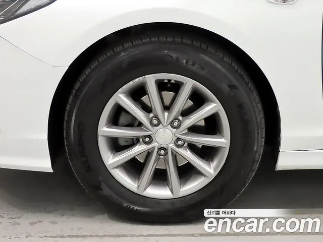 Hyundai Sonata 2018 — фото 20