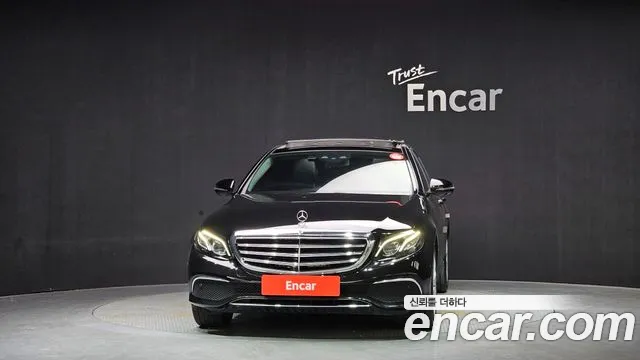 Mercedes-Benz E-Class 2019 — фото 3