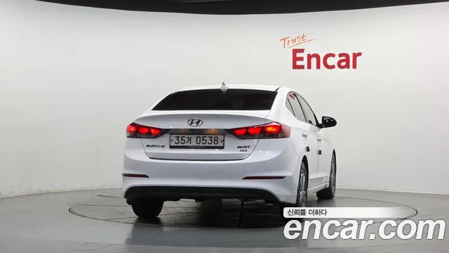 Hyundai AVANTE 2016 — фото 4