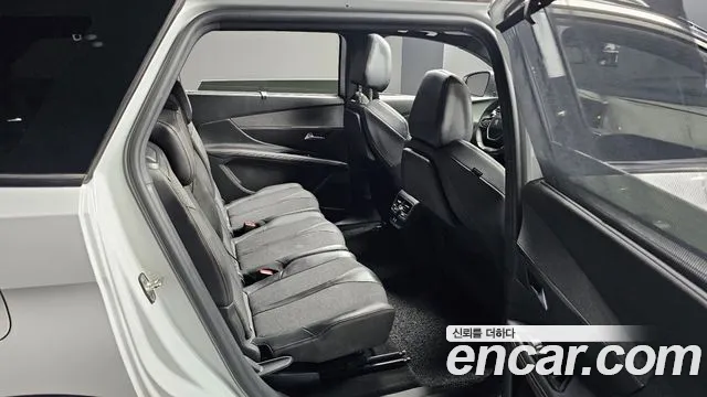 Peugeot 5008 2019 — фото 18