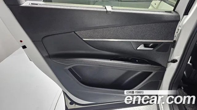 Peugeot 5008 2019 — фото 15