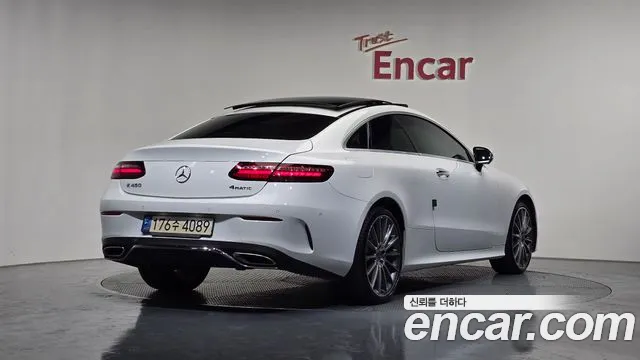 Mercedes-Benz E-Class 2022 — фото 2