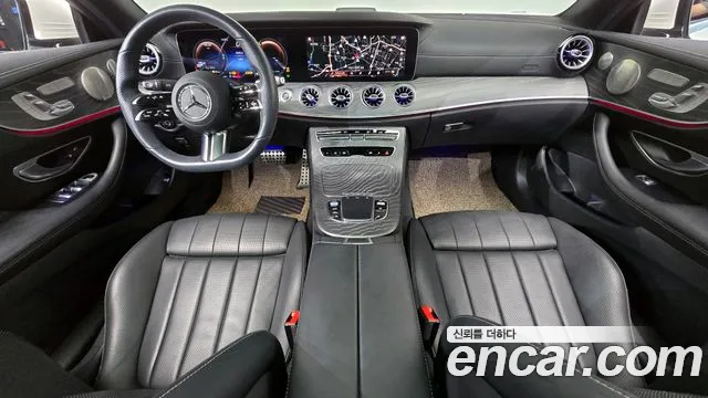 Mercedes-Benz E-Class 2022 — фото 10
