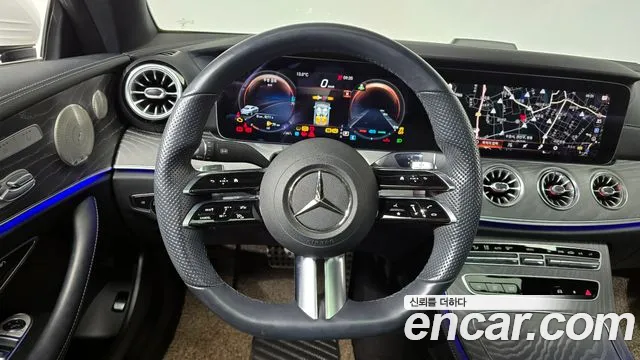 Mercedes-Benz E-Class 2022 — фото 18