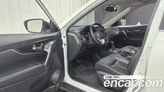 Nissan X-Trail 2018 — фото 13