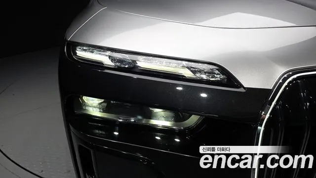 BMW 7-Series 2023 — фото 8