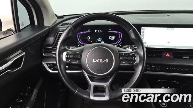 Kia Sportage 2023 — фото 13