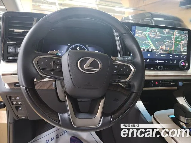 Lexus LM 2025 — фото 11