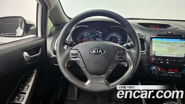 Kia K3 2015 — фото 13