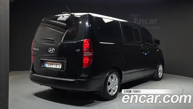 Hyundai Starex 2019 — фото 2