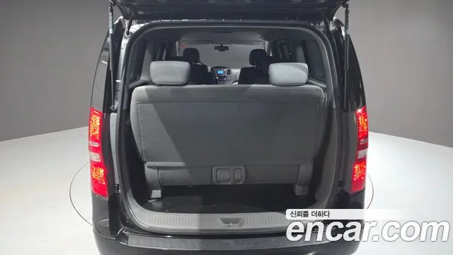 Hyundai Starex 2019 — фото 20