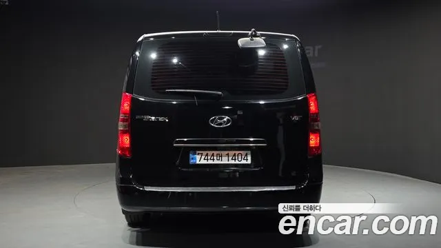 Hyundai Starex 2019 — фото 4