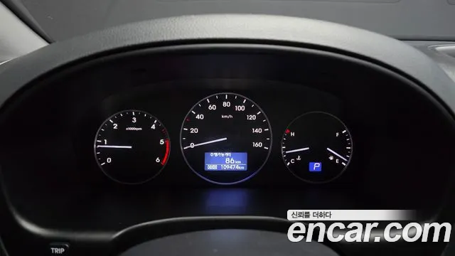 Hyundai Starex 2019 — фото 8