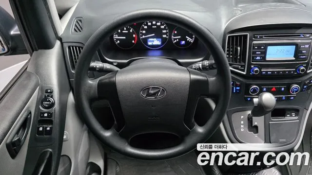 Hyundai Starex 2019 — фото 13