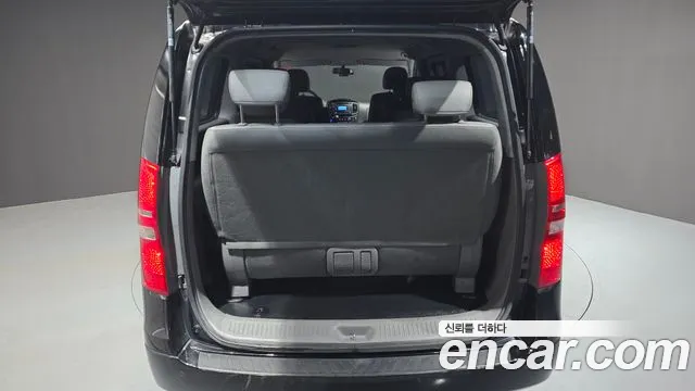 Hyundai Starex 2019 — фото 20