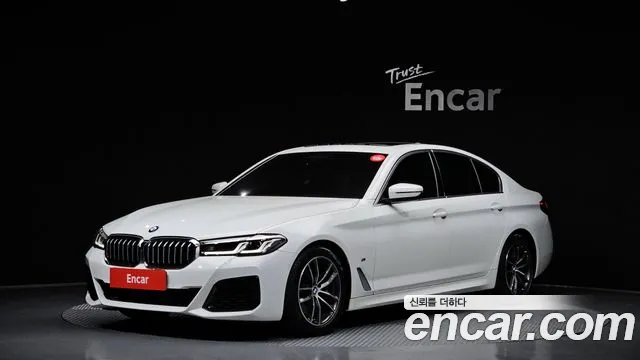 BMW 5-Series 2021 — фото 1