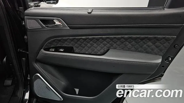 KG_Mobility_Ssangyong Rexton 2023 — фото 15