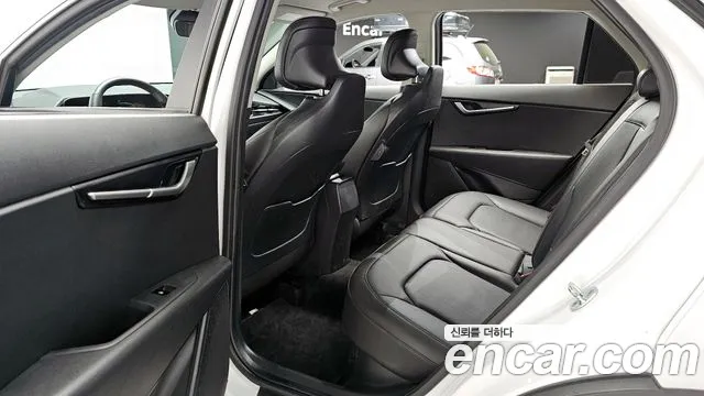 Kia Niro 2022 — фото 11