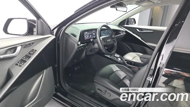 Kia Niro 2024 — фото 13