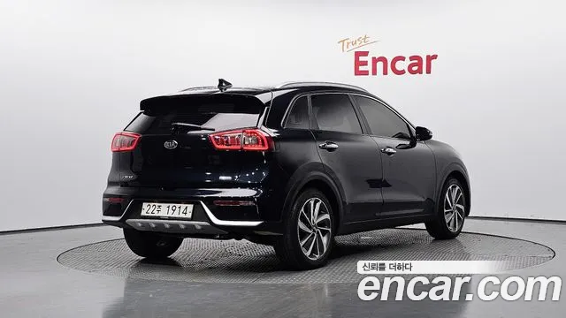 Kia Niro 2018 — фото 2