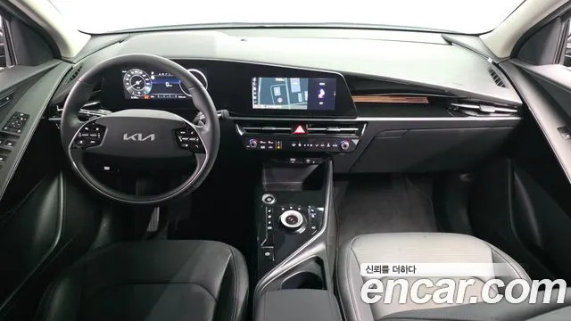 Kia Niro 2024 — фото 10