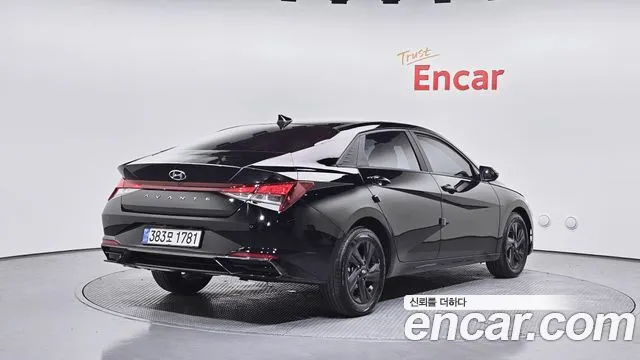 Hyundai AVANTE 2023 — фото 2