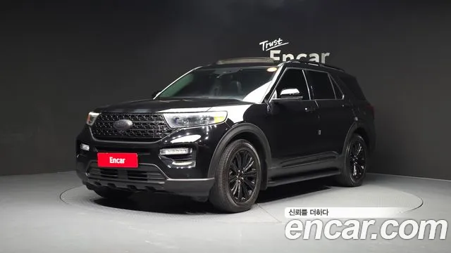 Ford Explorer 2021 — фото 1
