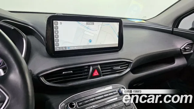 Hyundai Santafe 2023 — фото 20