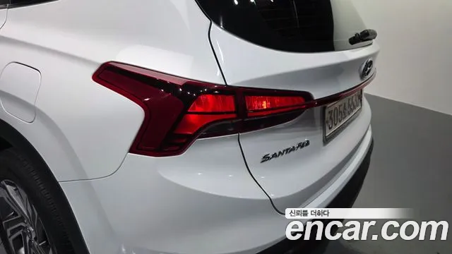 Hyundai Santafe 2023 — фото 9