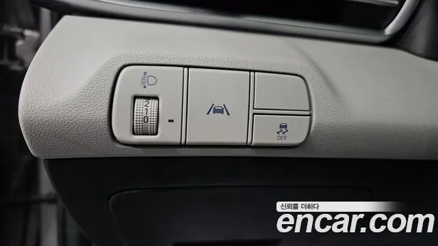 Hyundai AVANTE 2023 — фото 20