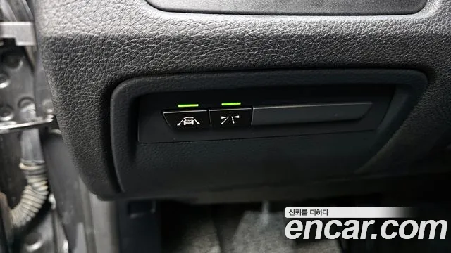BMW 3-Series 2018 — фото 17