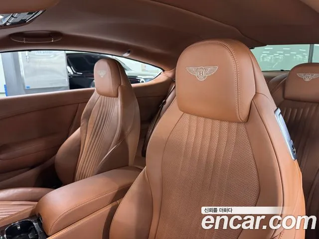 Bentley Continental 2016 — фото 13