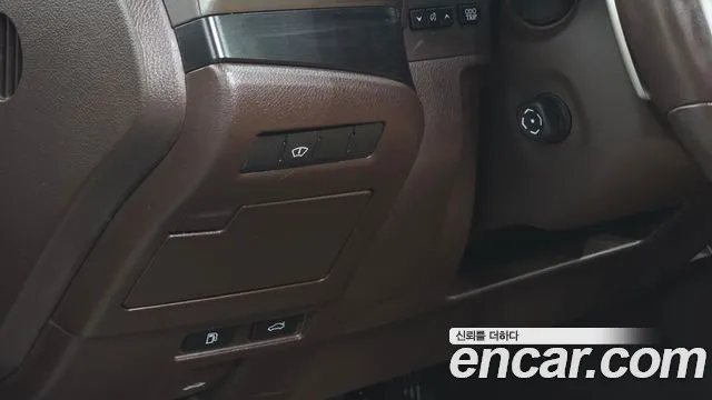 Lexus ES 2021 — фото 15