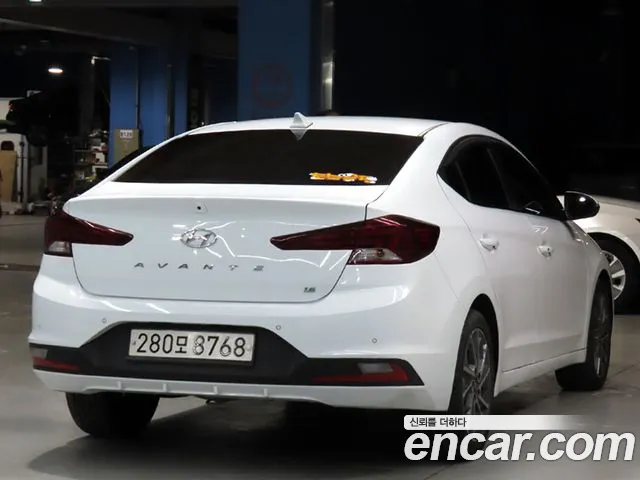 Hyundai AVANTE 2020 — фото 4