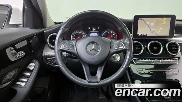 Mercedes-Benz C-Class 2016 — фото 12