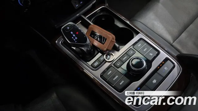 Hyundai Equus 2014 — фото 12