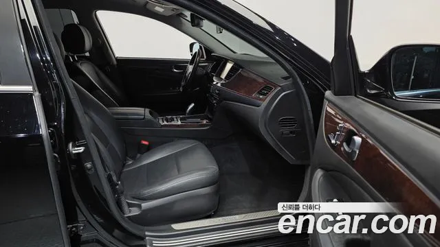 Hyundai Equus 2014 — фото 17