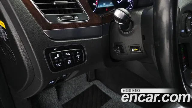 Hyundai Equus 2014 — фото 20