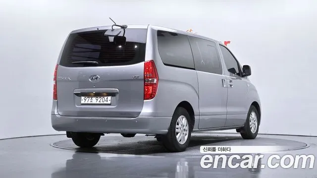 Hyundai Starex 2016 — фото 2
