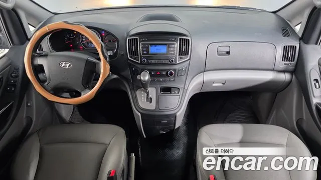 Hyundai Starex 2016 — фото 7