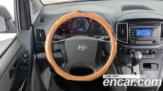 Hyundai Starex 2016 — фото 13