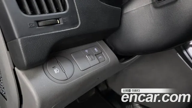 Hyundai Starex 2016 — фото 16